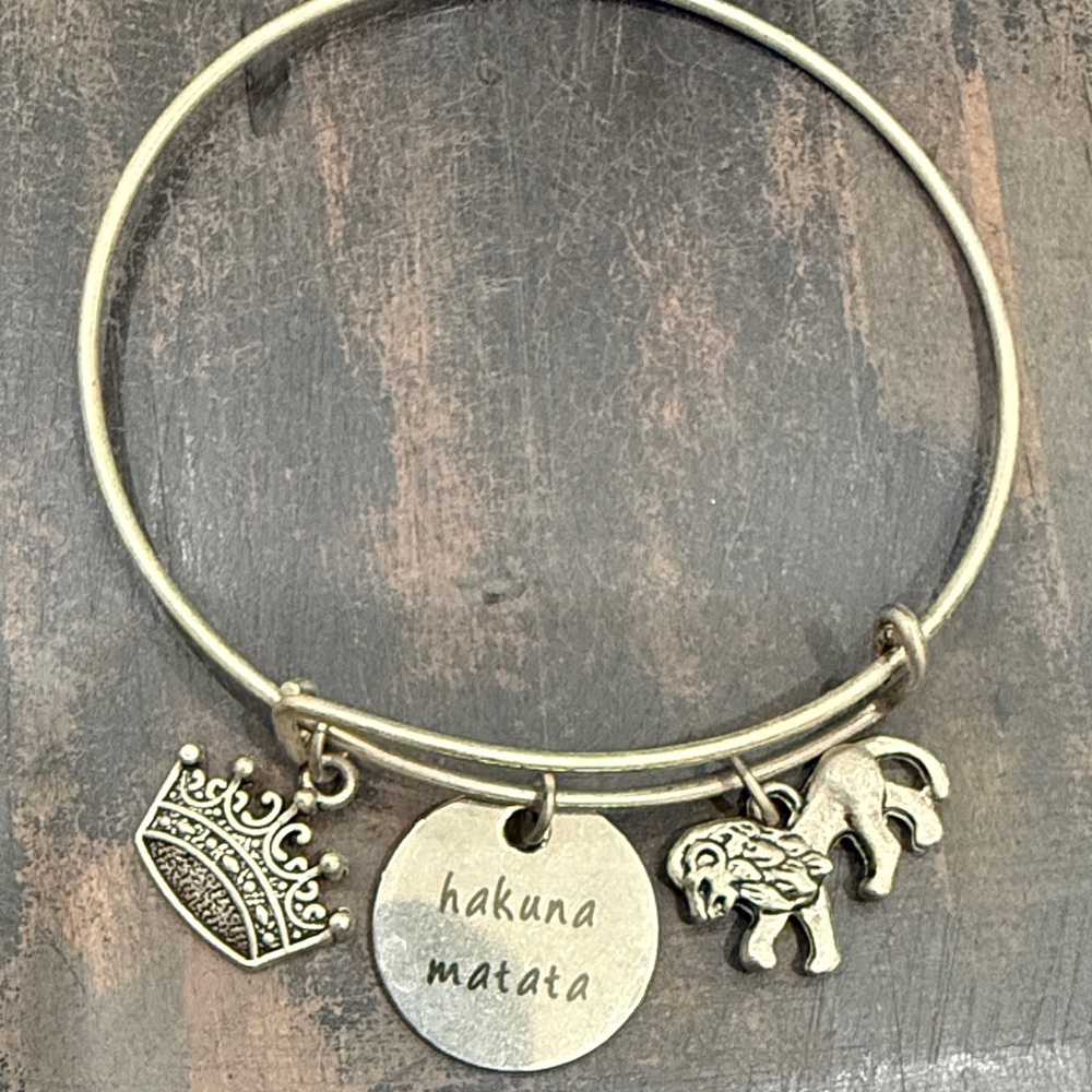 Gold Charm Bracelet with Hakuna Matata
